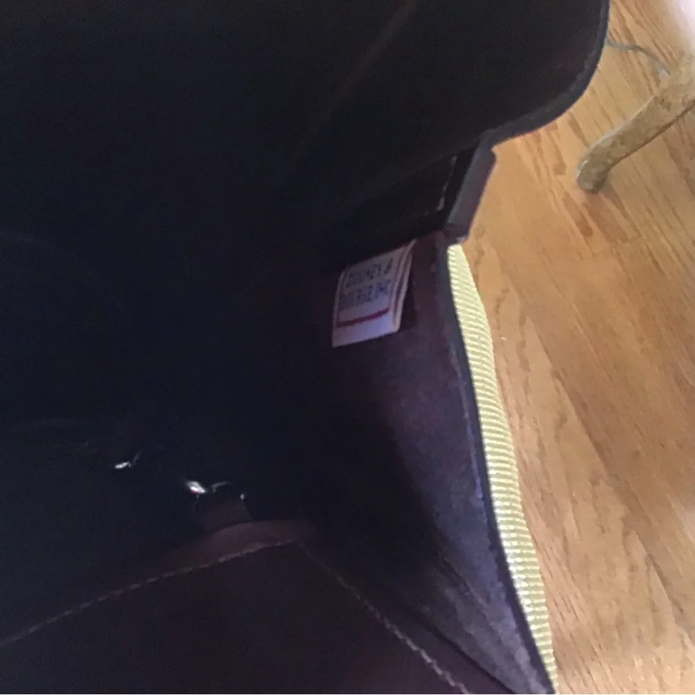 Dooney & Bourke Alto Brown Leather Backpack with High-Quality Finish - Picture 10 of 10